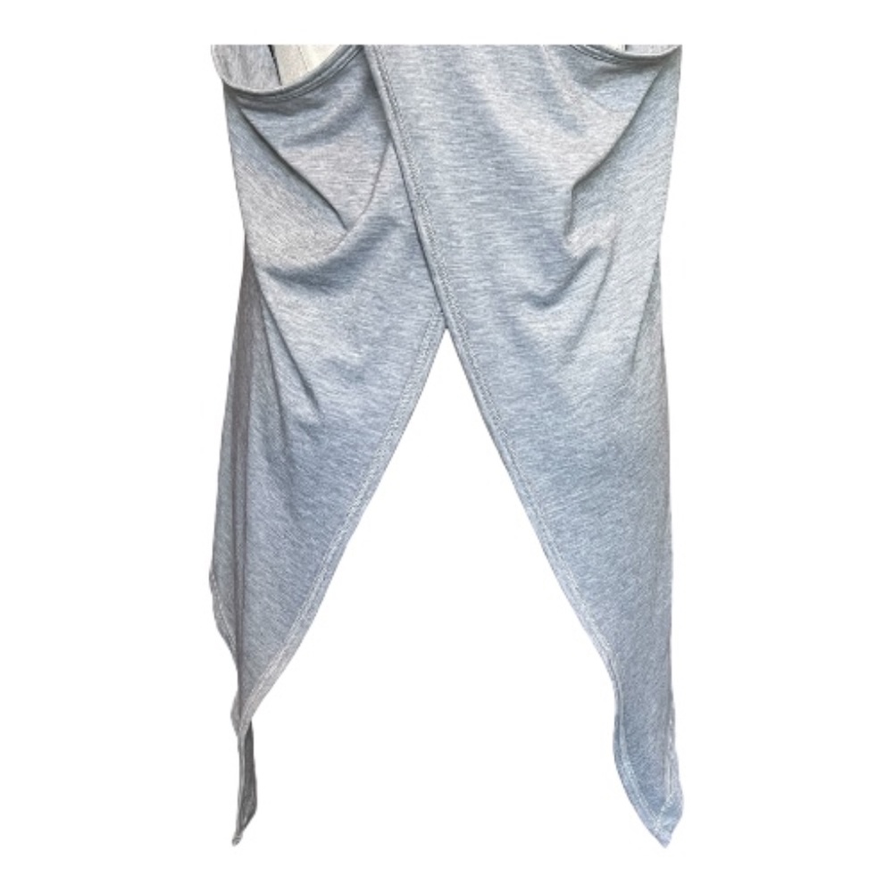 EUC Athleta essence tie-back tank – light heather gray, size M - Picture 5 of 8